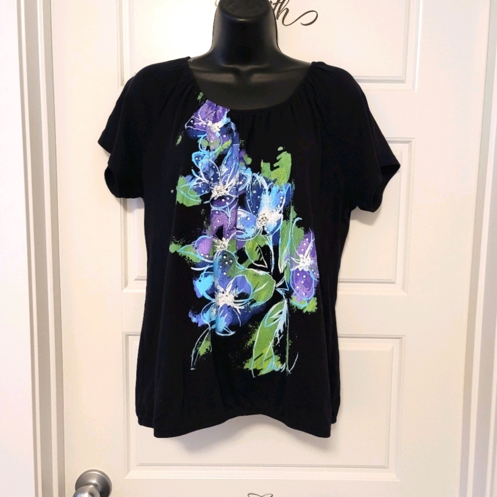 Cure black Karen Scott t-shirt.